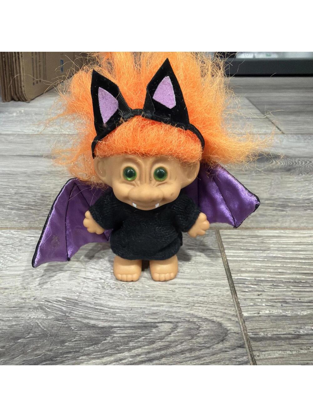 HALLOWEEN VAMPIRE BAT w/SUCTION CUP - 3" Russ Troll Doll  - Rare